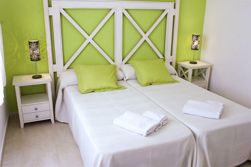 Apartamentos Son Bou Playa Gold Εξωτερικό φωτογραφία